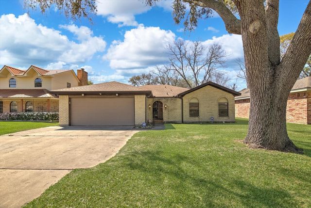 1309 Parkwest Street, Texas City, TX 77591