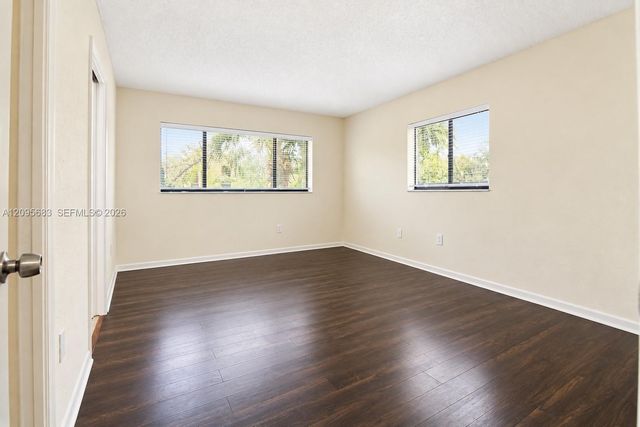 8400 SW 133rd Ave Road 318, Miami, FL 33183