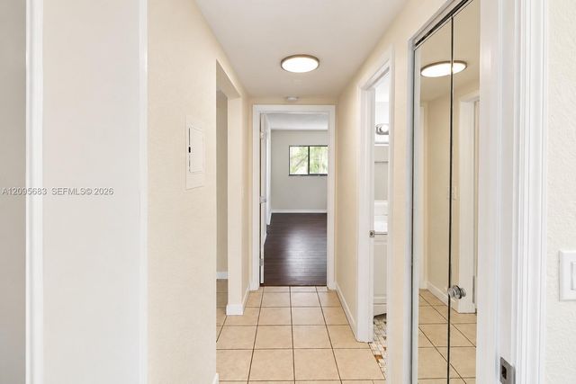 8400 SW 133rd Ave Road 318, Miami, FL 33183