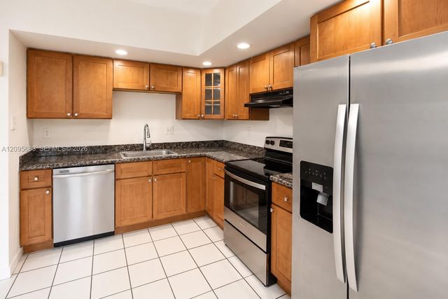 8400 SW 133rd Ave Road 318, Miami, FL 33183