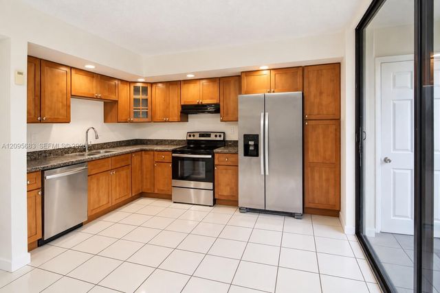 8400 SW 133rd Ave Road 318, Miami, FL 33183