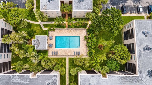 8400 SW 133rd Ave Road 318, Miami, FL 33183