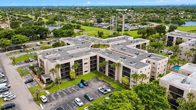 8400 SW 133rd Ave Road 318, Miami, FL 33183