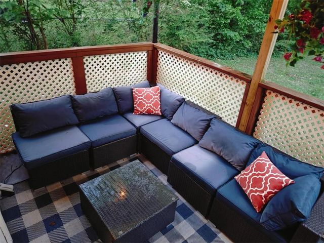 6480 Buckhurst Trail, Atlanta, GA 30349