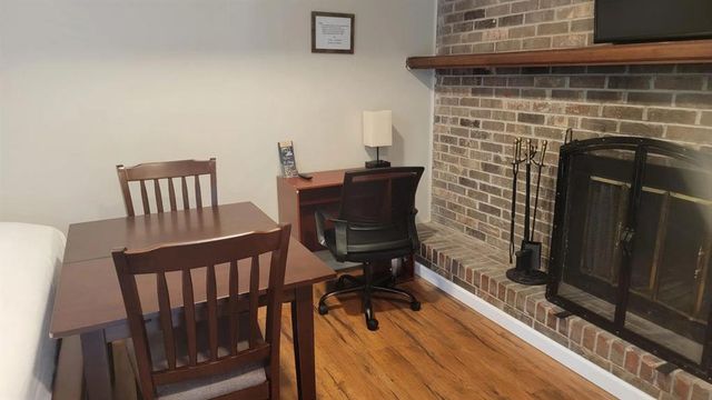 6480 Buckhurst Trail, Atlanta, GA 30349