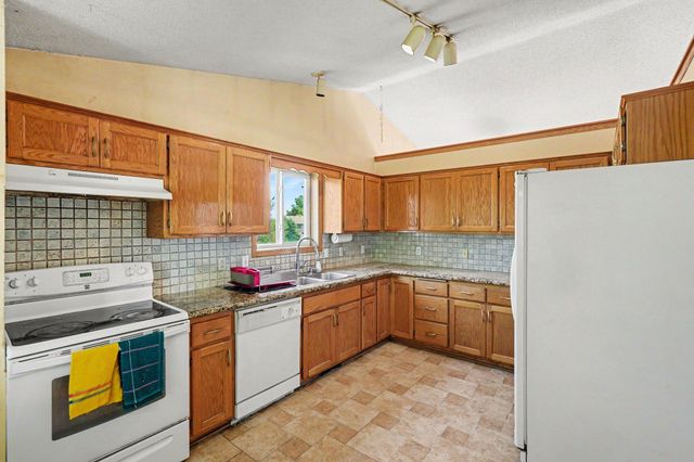 10241 Madison Street NE, Blaine, MN 55434