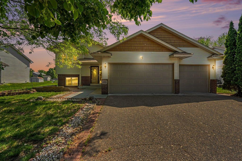 10241 Madison Street NE, Blaine, MN 55434
