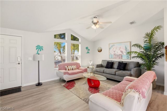 158 Nanaimo TRL, Fort Myers Beach, FL 33931