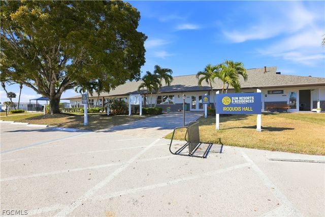 158 Nanaimo TRL, Fort Myers Beach, FL 33931