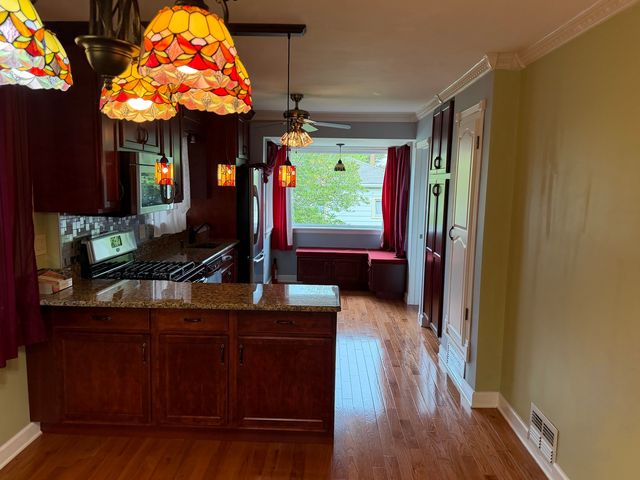 5705 S Nottingham Avenue, Chicago, IL 60638
