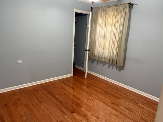 5705 S Nottingham Avenue, Chicago, IL 60638