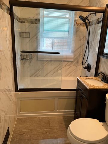5705 S Nottingham Avenue, Chicago, IL 60638
