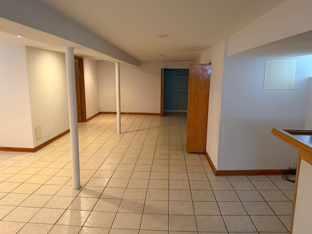5705 S Nottingham Avenue, Chicago, IL 60638