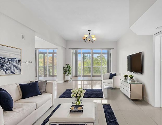 619 E Sheridan St 406, Dania Beach, FL 33004