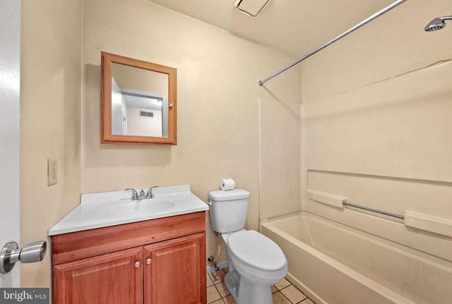 1 GINGER DR, Lumberton, NJ 08048