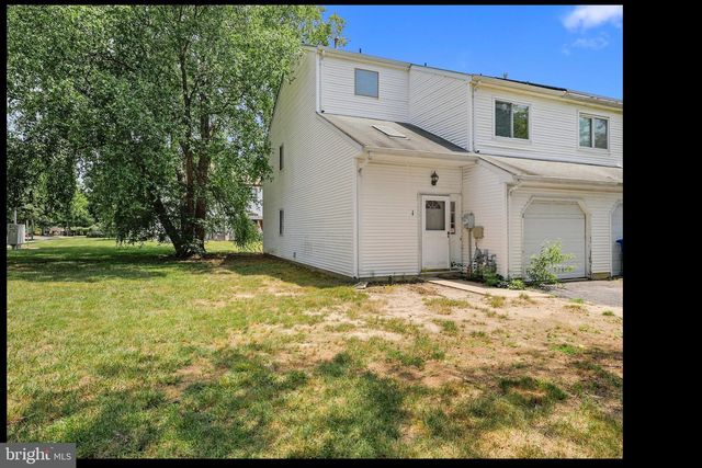 1 GINGER DR, Lumberton, NJ 08048