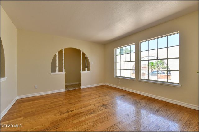 132 MASQUERADE Lane, El Paso, TX 79912