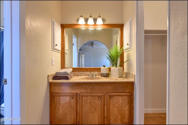 132 MASQUERADE Lane, El Paso, TX 79912