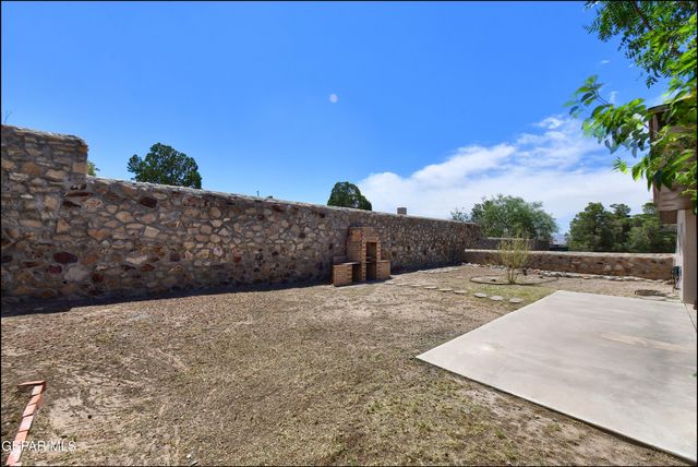 132 MASQUERADE Lane, El Paso, TX 79912