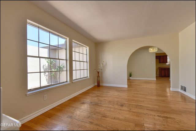 132 MASQUERADE Lane, El Paso, TX 79912