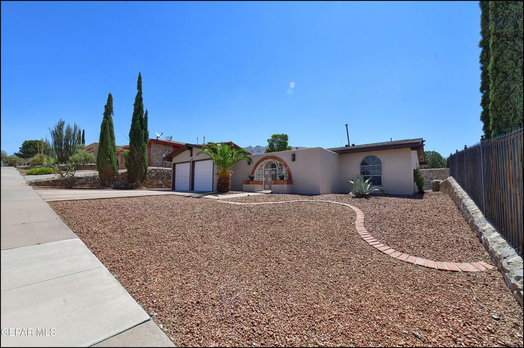 132 MASQUERADE Lane, El Paso, TX 79912
