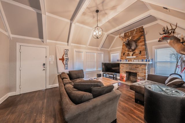 3257 Greene Avenue, Fort Worth, TX 76109
