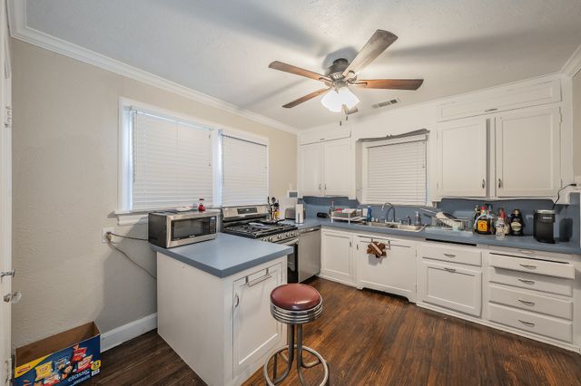3257 Greene Avenue, Fort Worth, TX 76109