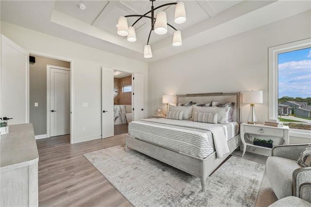 1117 Hummingbird Court, Greenwood, MO 64034