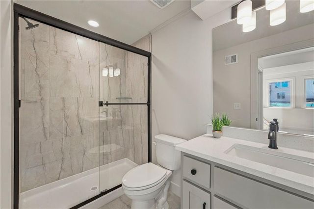 1117 Hummingbird Court, Greenwood, MO 64034