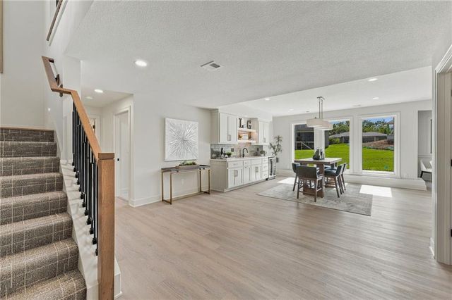 1117 Hummingbird Court, Greenwood, MO 64034