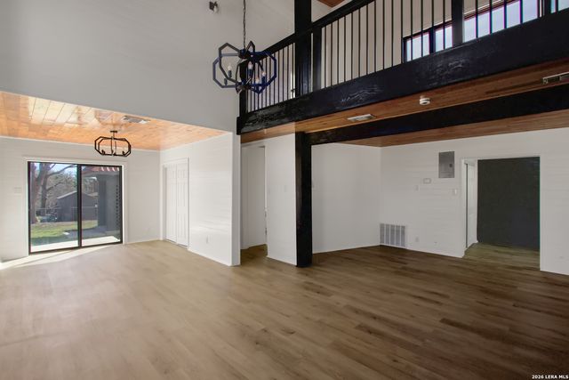 6563 Fox Run, San Antonio, TX 78233