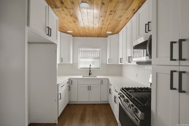 6563 Fox Run, San Antonio, TX 78233