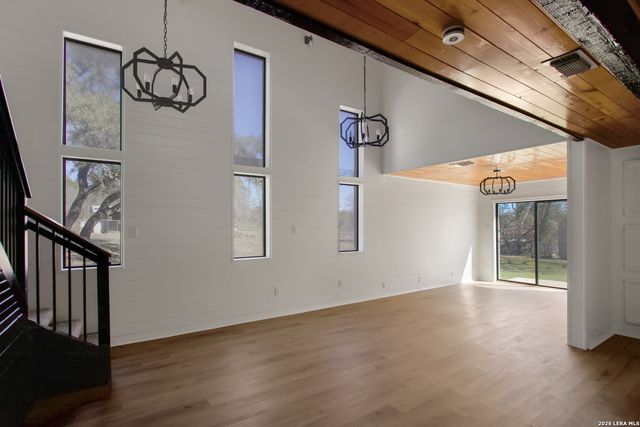 6563 Fox Run, San Antonio, TX 78233