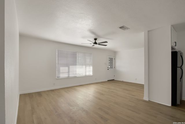 6563 Fox Run, San Antonio, TX 78233