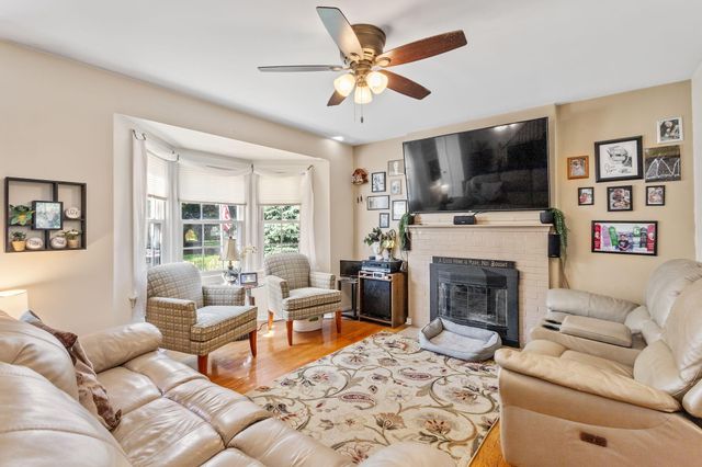 223 Gregory Avenue, Munster, IN 46321