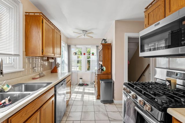 223 Gregory Avenue, Munster, IN 46321