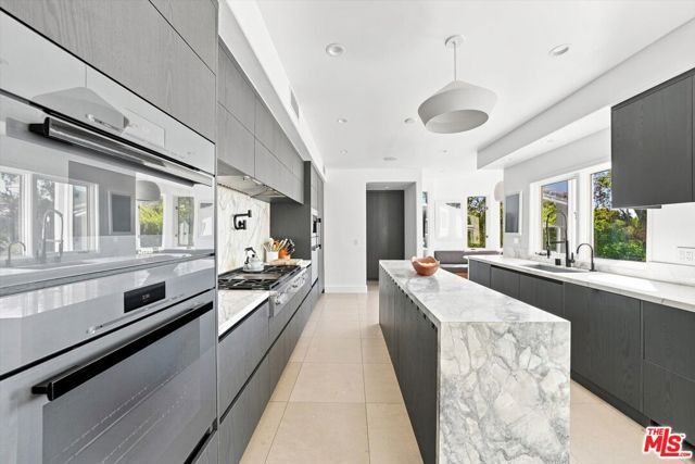 1027 Ravoli Drive, Los Angeles, CA 90272