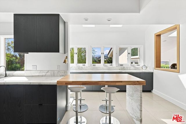 1027 Ravoli Drive, Los Angeles, CA 90272