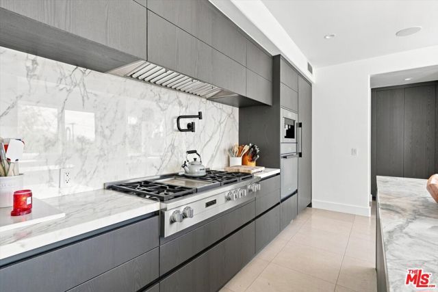 1027 Ravoli Drive, Los Angeles, CA 90272