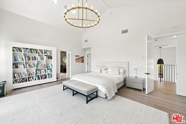 1027 Ravoli Drive, Los Angeles, CA 90272