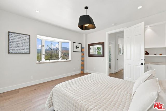 1027 Ravoli Drive, Los Angeles, CA 90272