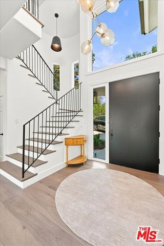 1027 Ravoli Drive, Los Angeles, CA 90272