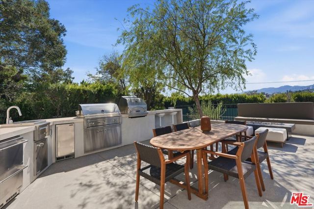 1027 Ravoli Drive, Los Angeles, CA 90272