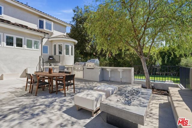 1027 Ravoli Drive, Los Angeles, CA 90272