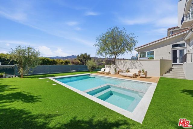 1027 Ravoli Drive, Los Angeles, CA 90272