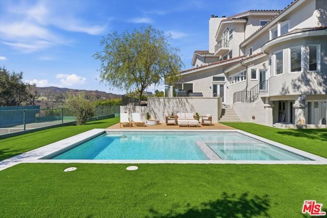 1027 Ravoli Drive, Los Angeles, CA 90272
