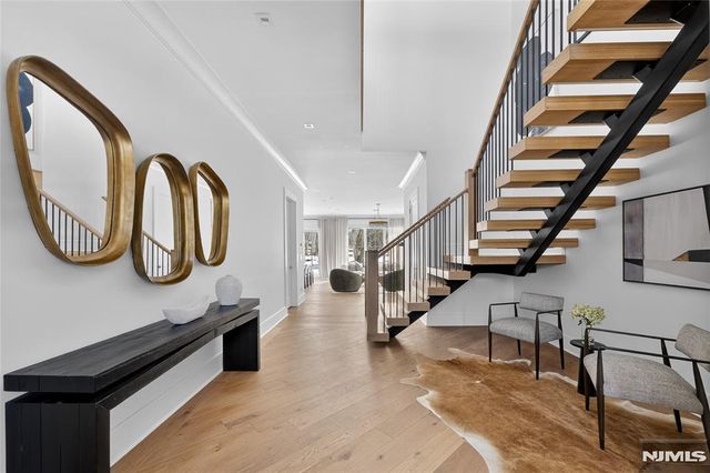 16-18 Paris Avenue 3, Rockleigh, NJ 07647