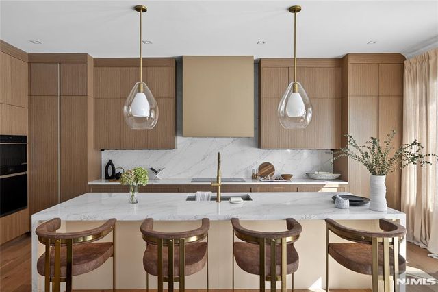 16-18 Paris Avenue 3, Rockleigh, NJ 07647