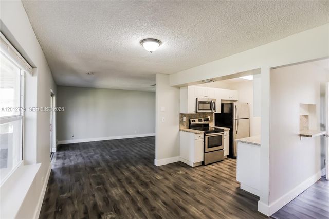 7801 SW 6th Ct, North Lauderdale, FL 33068