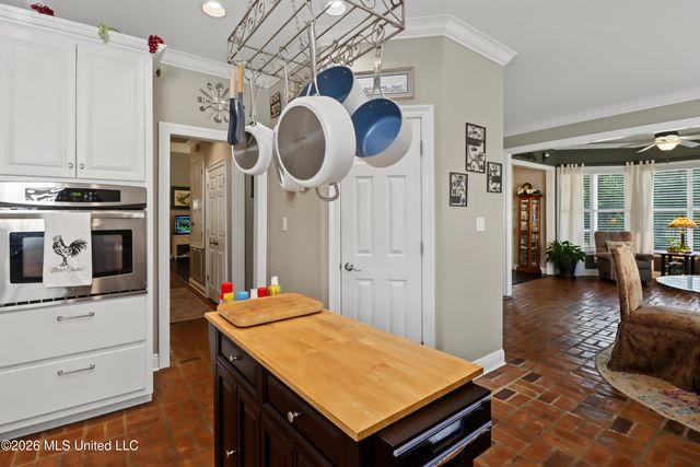 19536 Champion Circle, Gulfport, MS 39503